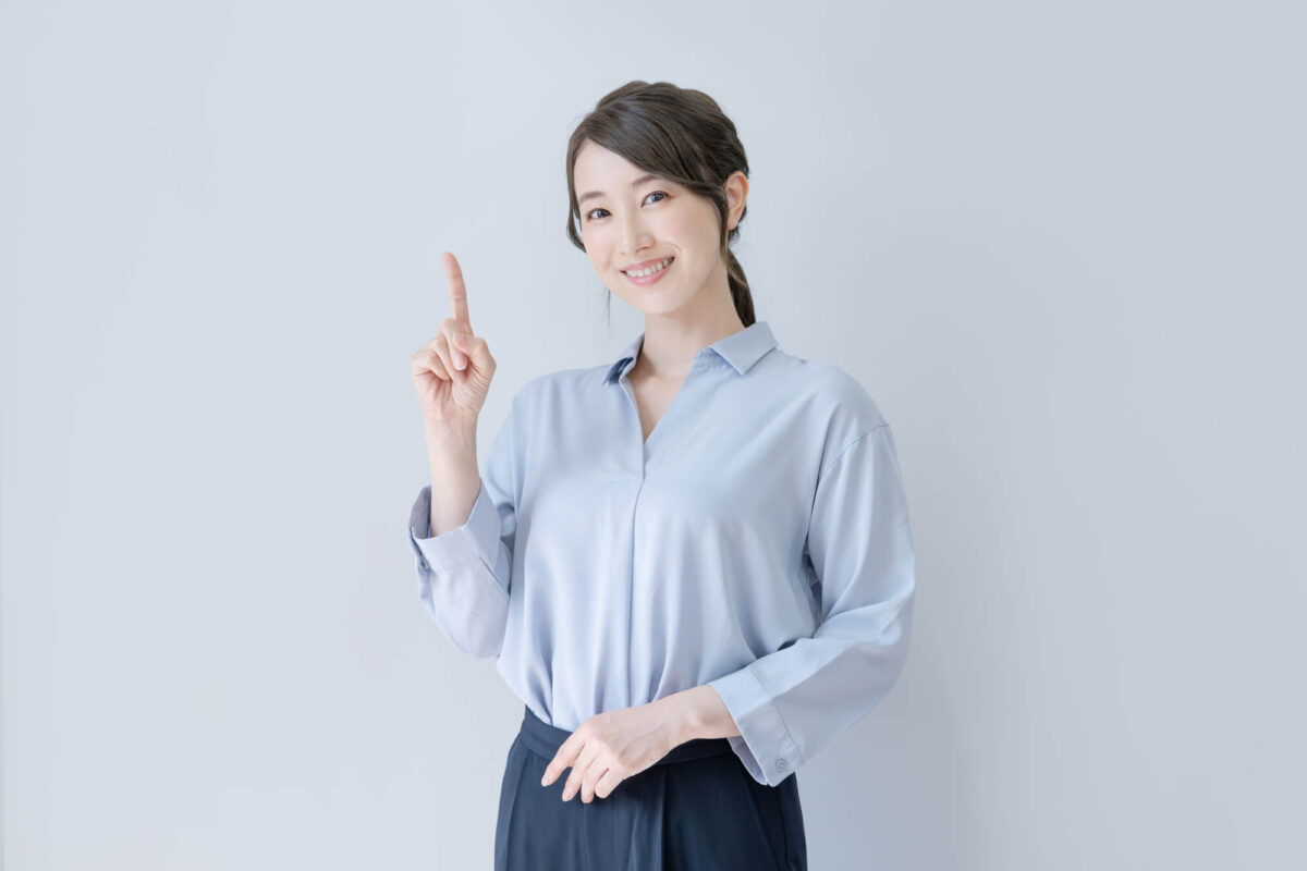 マツエクサロンの顧客管理は電子カルテがおすすめ？導入するメリットとデメリットとは