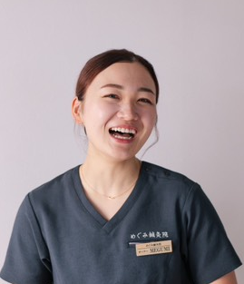 山本 愛